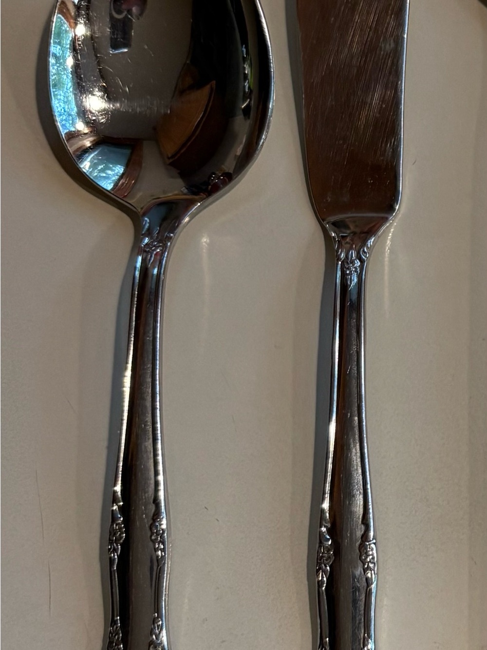 Oneida Chateau Stainless Steel master butter knife & sugar spoon